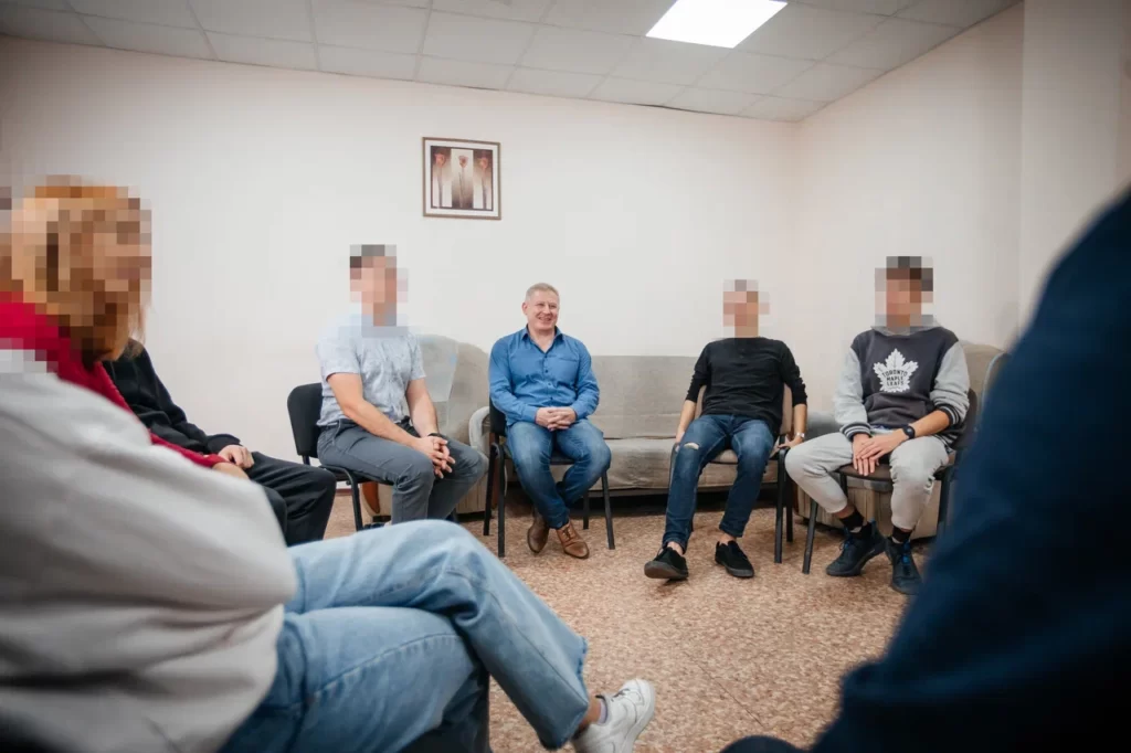 Второе Рождение: Путь к Свободе в Реабилитационном Центре Доктора Кузнецова